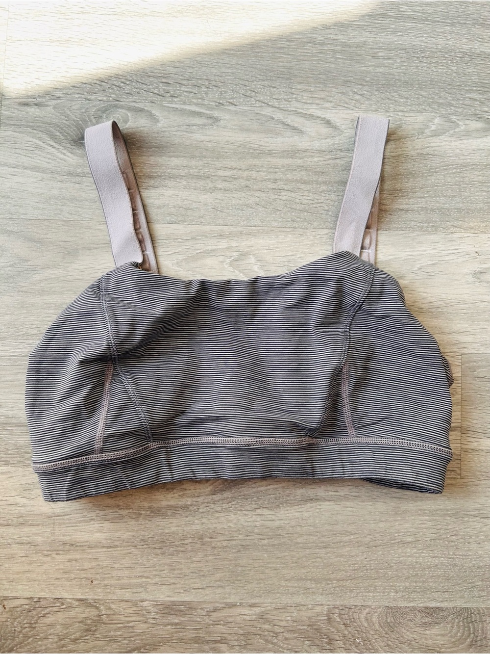 Lululemon | Adjust Me Bra | Quiet Stripe | 4 | W2407S | 2012